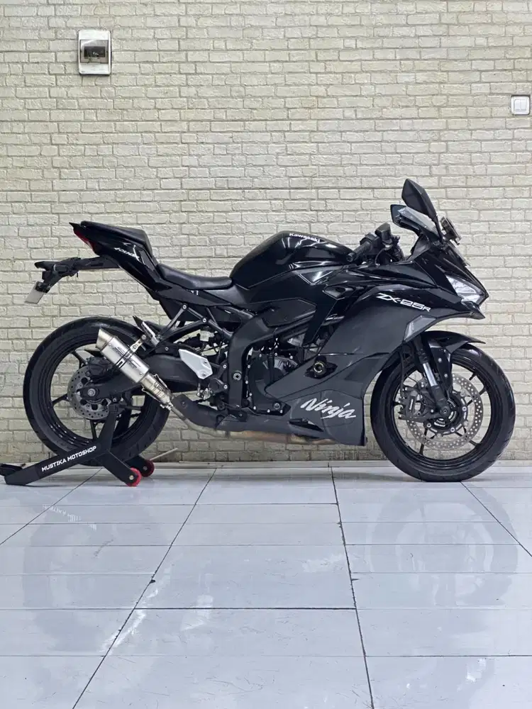 SPORT IDAMAN‼️Kawasaki ZX 25R 2023 TFT Termurah - Mustika Motoshop