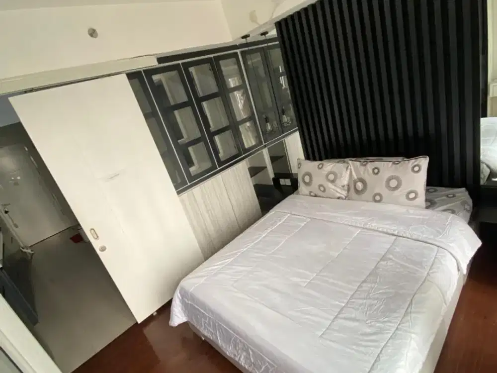 Apartemen Full Furnished Akses mudah Dekat Pusat Perbelanjaan dan Tol di Bintaro
