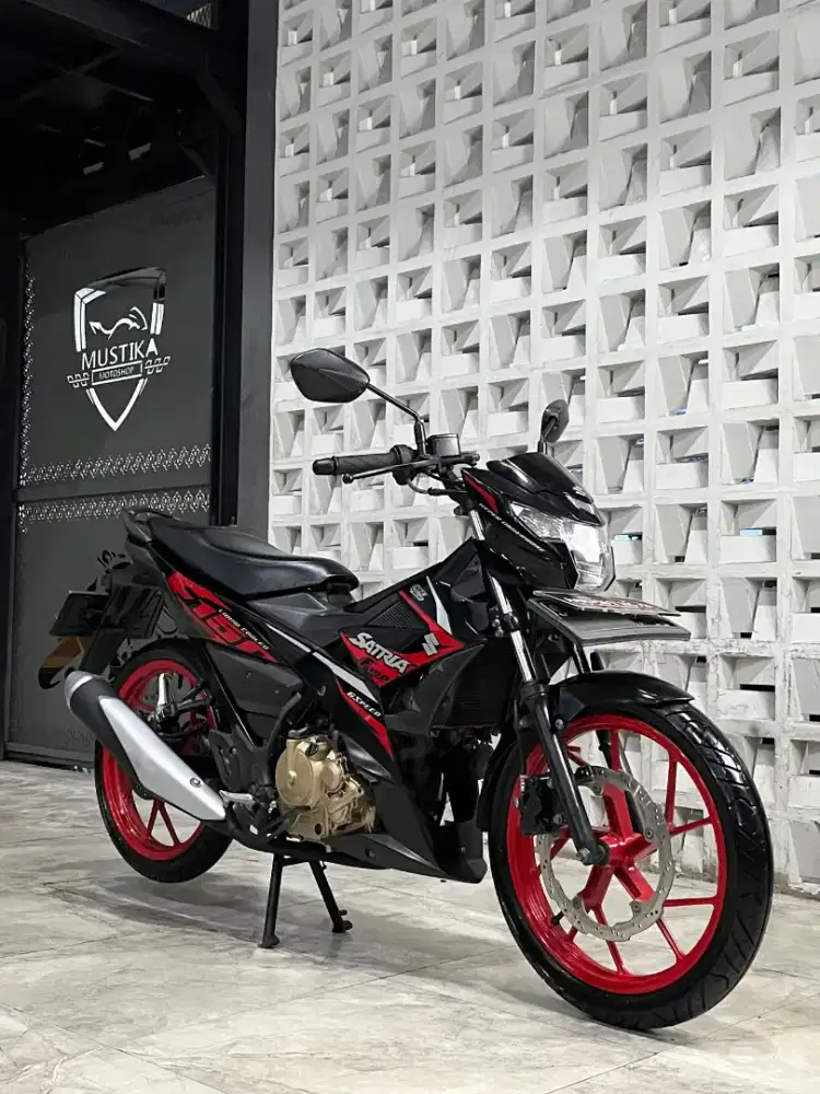 Istimewa‼️Suzuki Satria FU FI 150 2016. DANNY Mustika Motor Sulfat