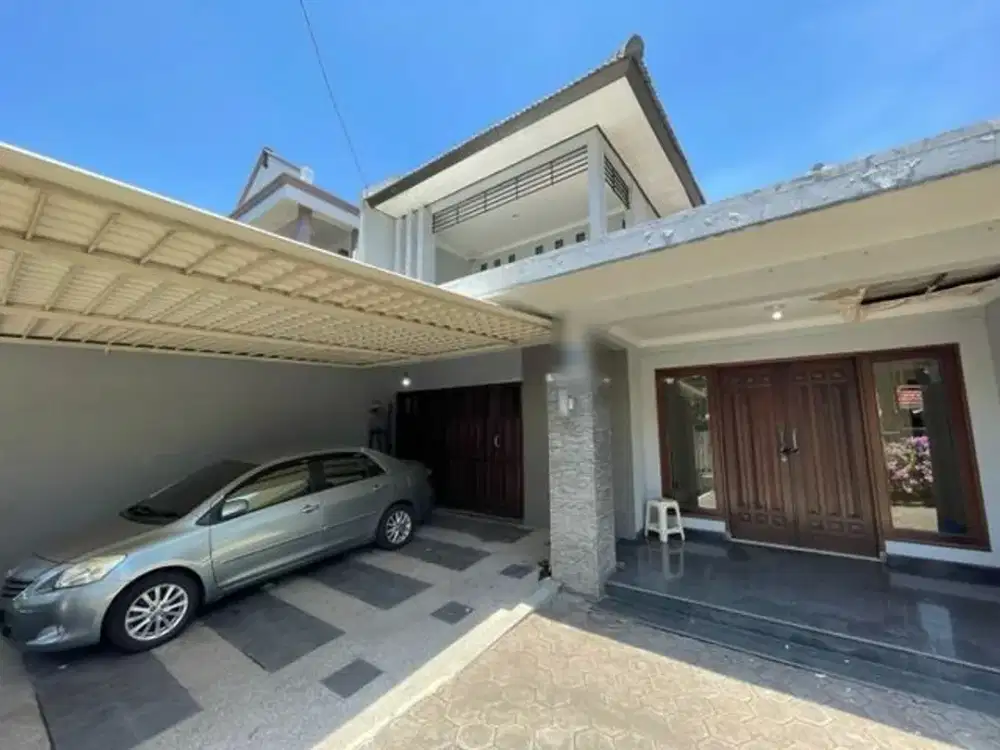 DISEWAKAN RUMAH 2 LANTAI AREA DARMO, PUSAT KOTA SBY (cocok untuk hunian atau perkantoran)
