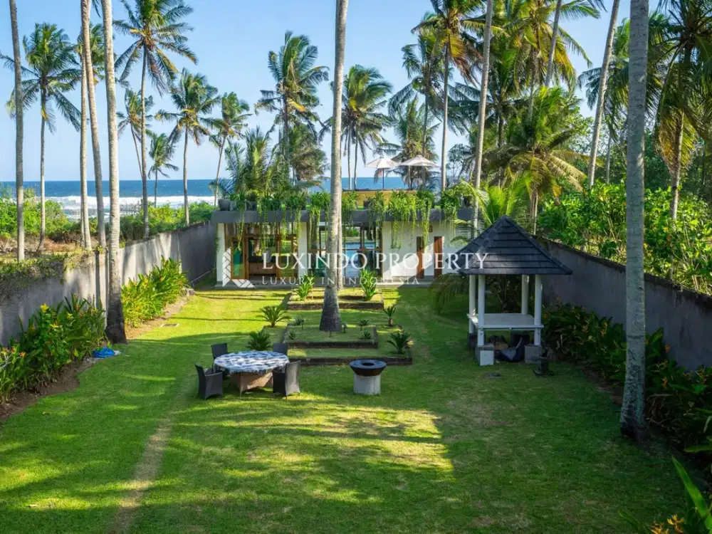 DIJUAL VILLA DENGAN 6 KAMAR TIDUR DI PEKUTATAN, JEMBRANA