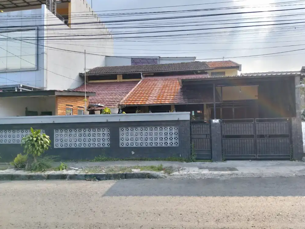 3- AMY/YAN - DIJUAL RUMAH DIANTAPANI- BANDUNG BAGUS, TERAWAT LINGKUNGAN ASRI TINGGAL MASUK