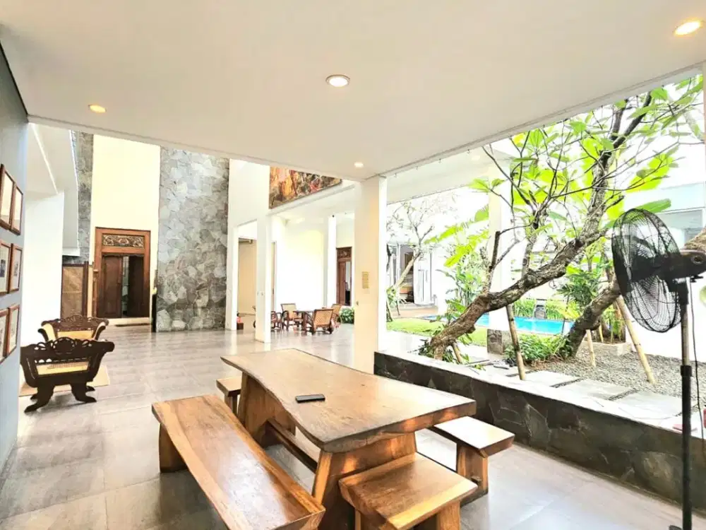 Dijual Rumah Tropical Resort Ada Swimming Pool Dalam Cluster Lokasi Strategis Dekat Lotte Mart di Sektor 7 Bintaro Tangsel Lr-16343