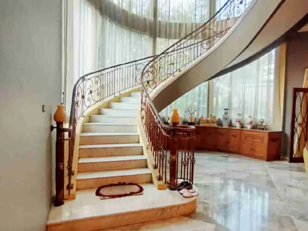 Dijual Rumah Intercon Kebon Jeruk Jakarta Barat