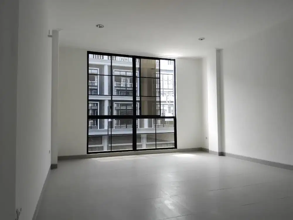 Dijual Rukan Harvard Street Pik2,Uk.4,5X12,5M2, 3 Lantai+Rooftop