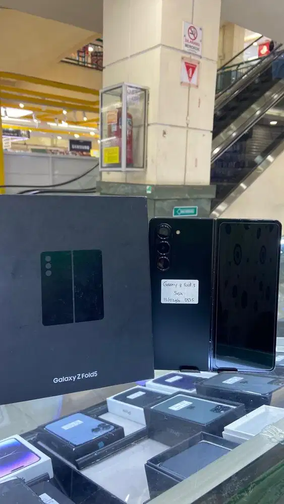 SAMSUNG Z FOLD 5 12/512gb SECOND RESMI
