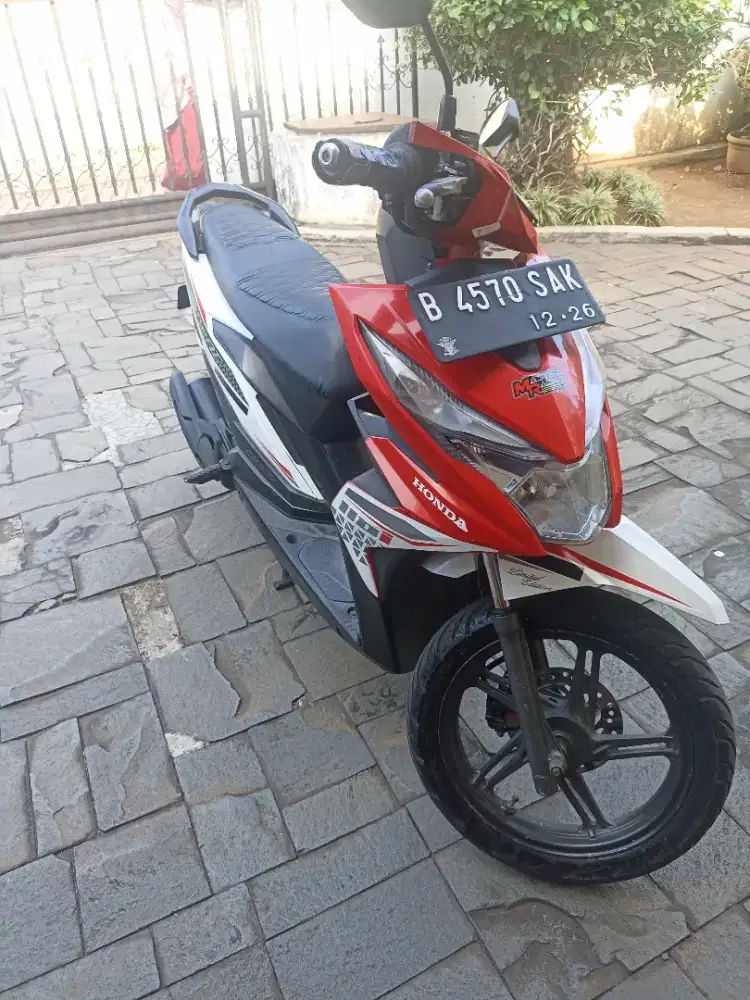 Mau numpang iklan motor