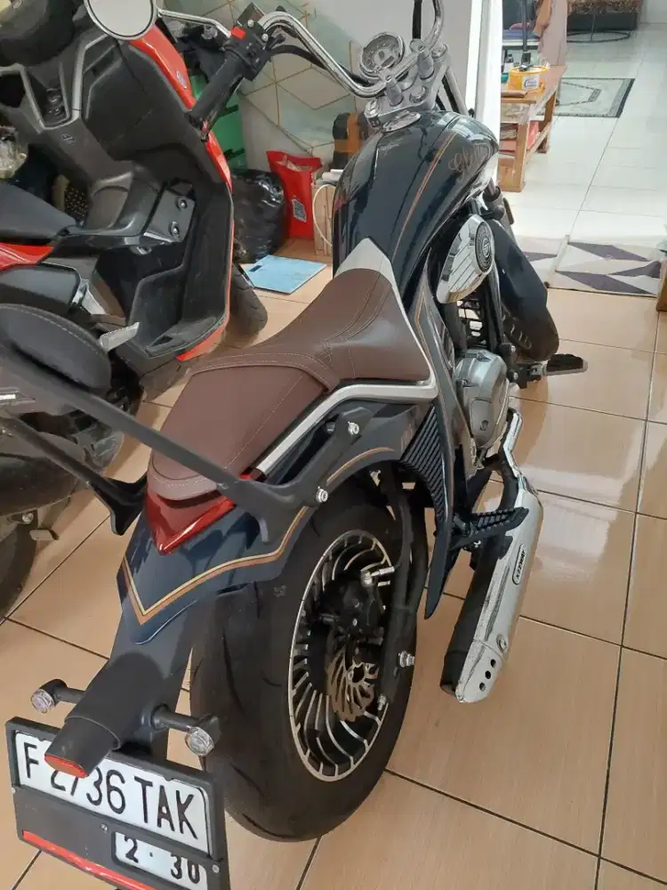 Mini-Chopper Klasik Metik Antik