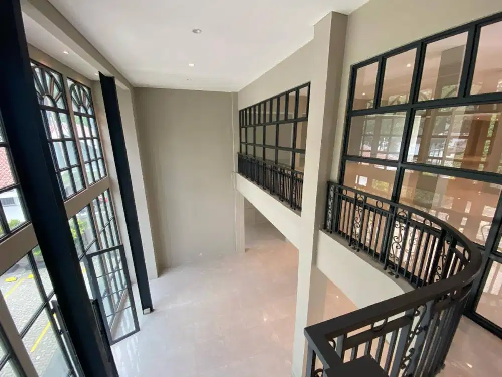 Dijual/Disewakan Gedung Komersil Dago Castle Bandung