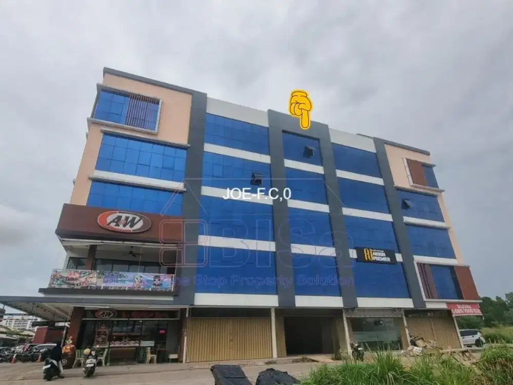 Ruko 5,5 Lt Hadap Jalan Besar Punya Lift di Mitra 2 Batam Center