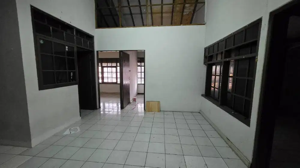 Rumah Siap Huni Terawat Strategis Jl. Sri Tunggal Regol Bandung