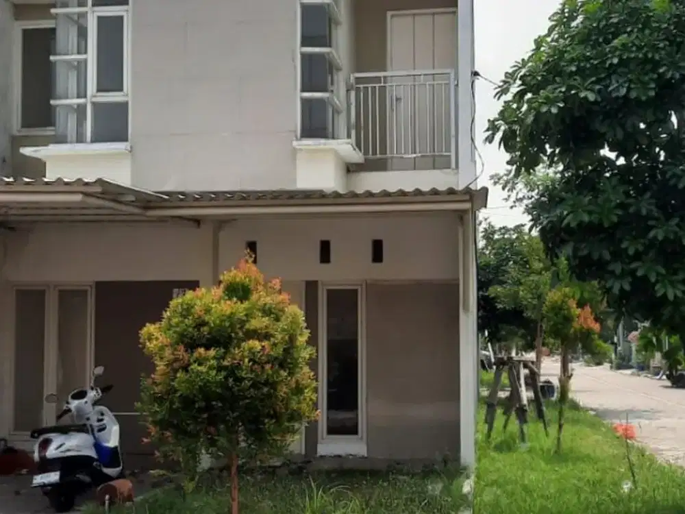 Rumah Hook 2lt Lokasi Di Citra Sari Regency Gresik