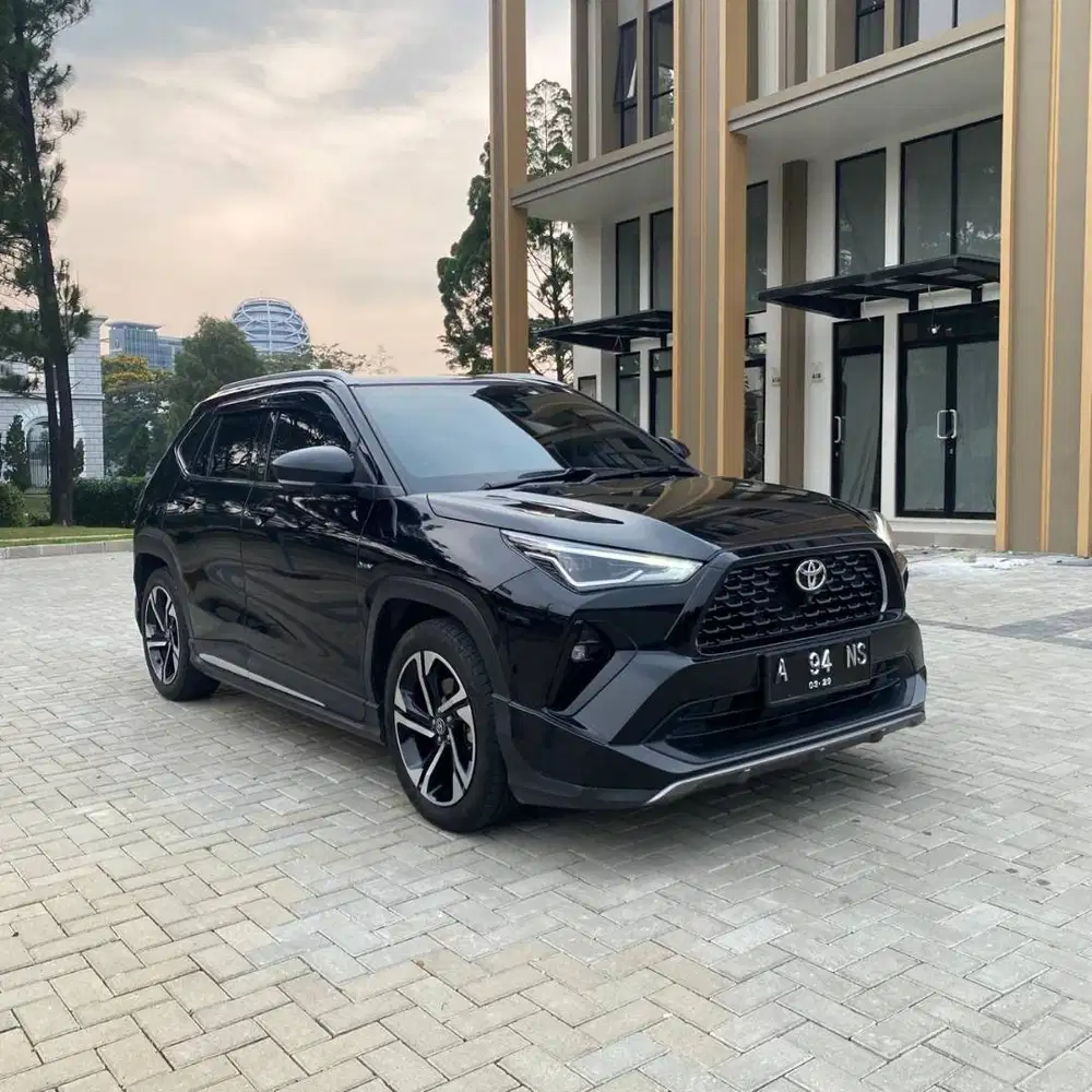 TOYOTA YARIS CROSS S GR HYBRID TSS 2023