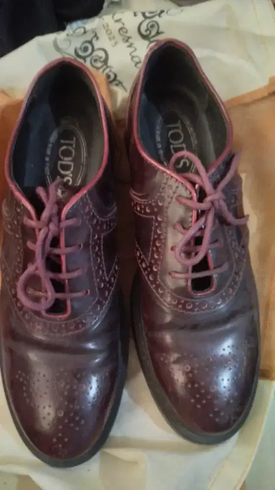 Sepatu TOD'S model Brogue Oxford