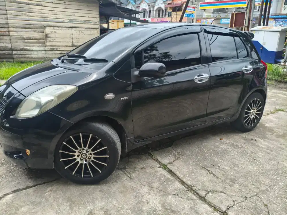 Di jual Yaris E limited 2006