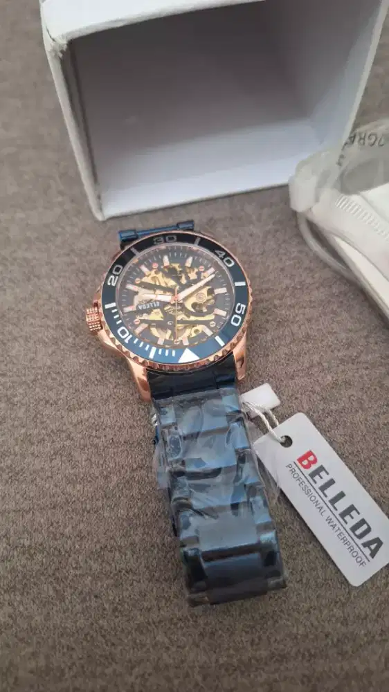 Jam tangan belleda
