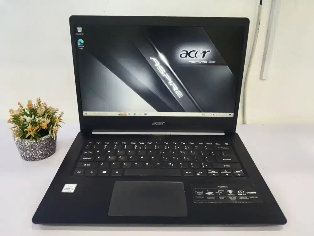 Acer Aspire 5 
Core i5 1030U/RAM 8GB/SSD 128GB/VGA MX350 2GB