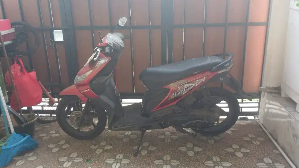 Jual motor beat tahun 2011