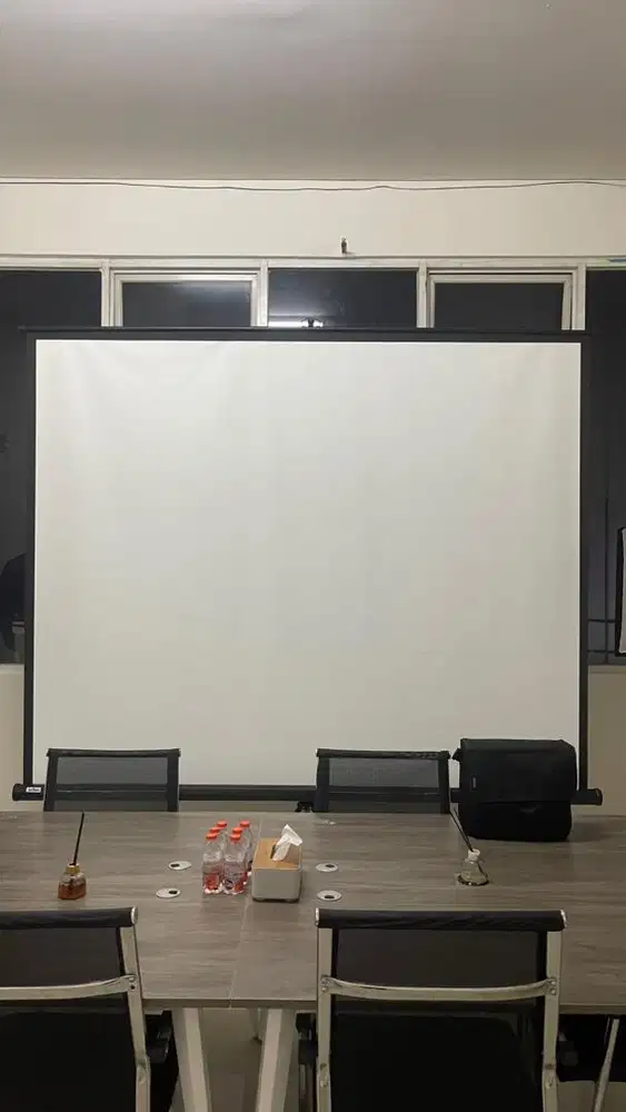 Layar proyektor 3meter x 3meter