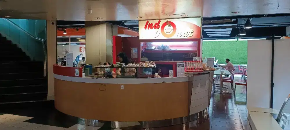 Dibutuhkan segera karyawati untuk jaga stand minuman dan kue