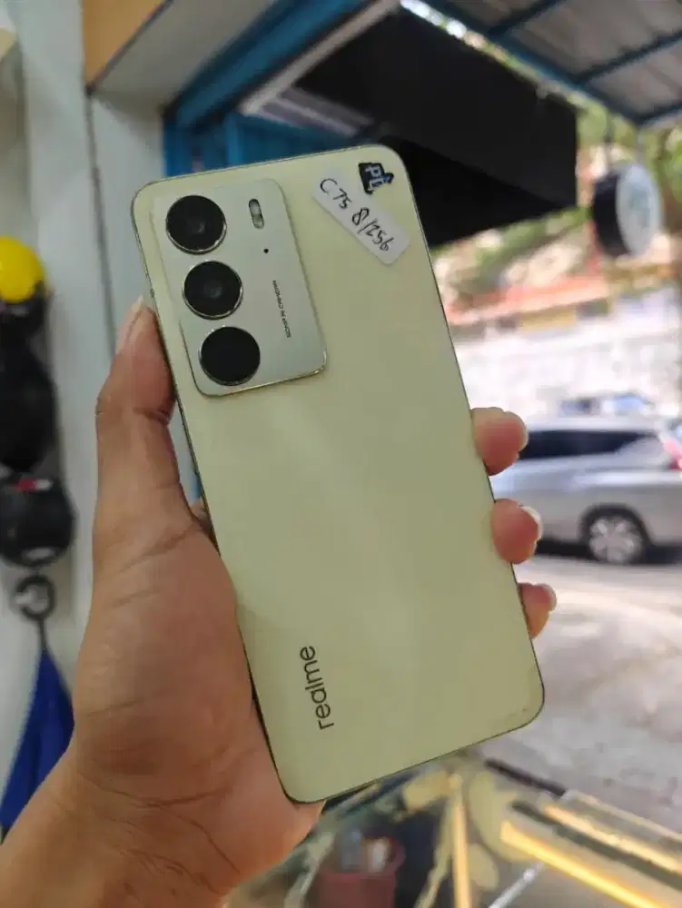 Realme c75 8/256