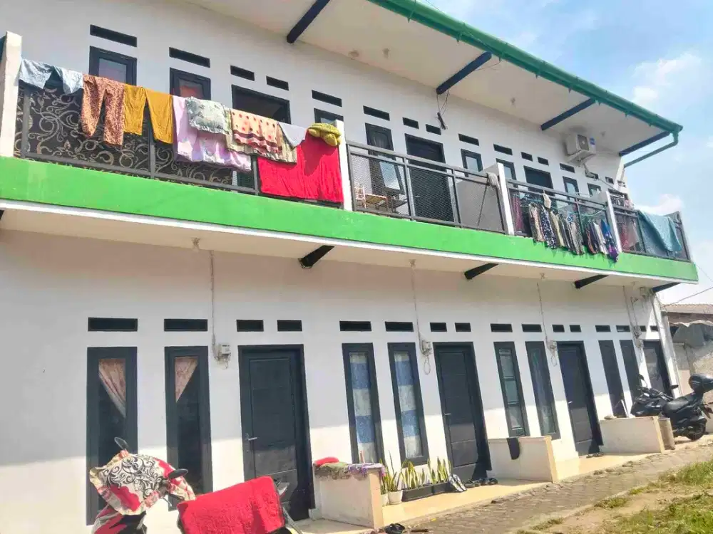 Di jual 4 yunit kontrakan kokoh permanen 2 lantai full kondisi jual butuh aja Lokasi Ciledug Tangerang kota