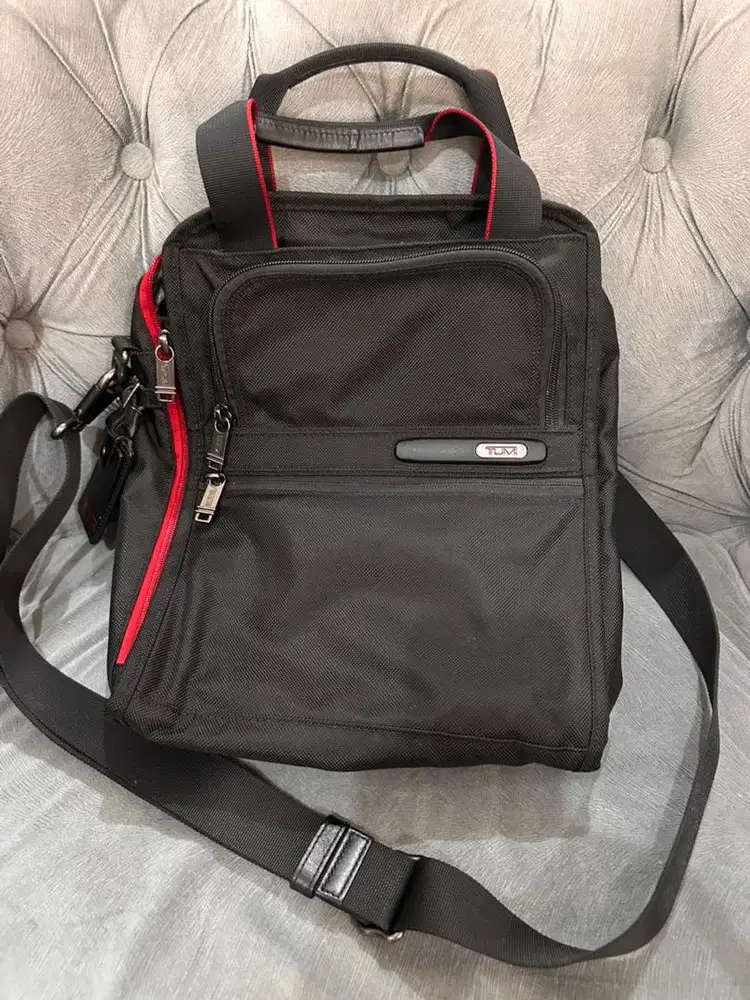 TUMI DFO Utility Expandable Tote