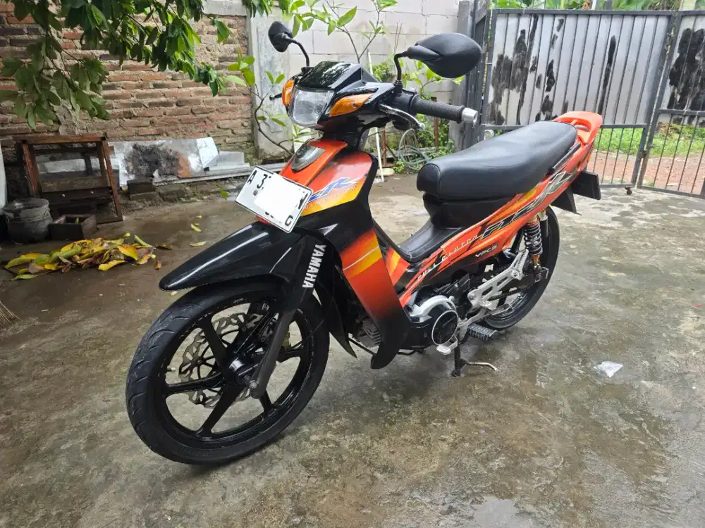 Yamaha Fizr | F1zr tahun 2004 Mulus