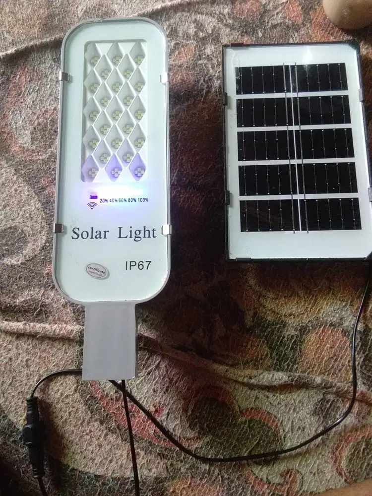 LAMPU_LED_SOLAR_PANEL TENAGA MATAHARI JUAL APA ADANYA