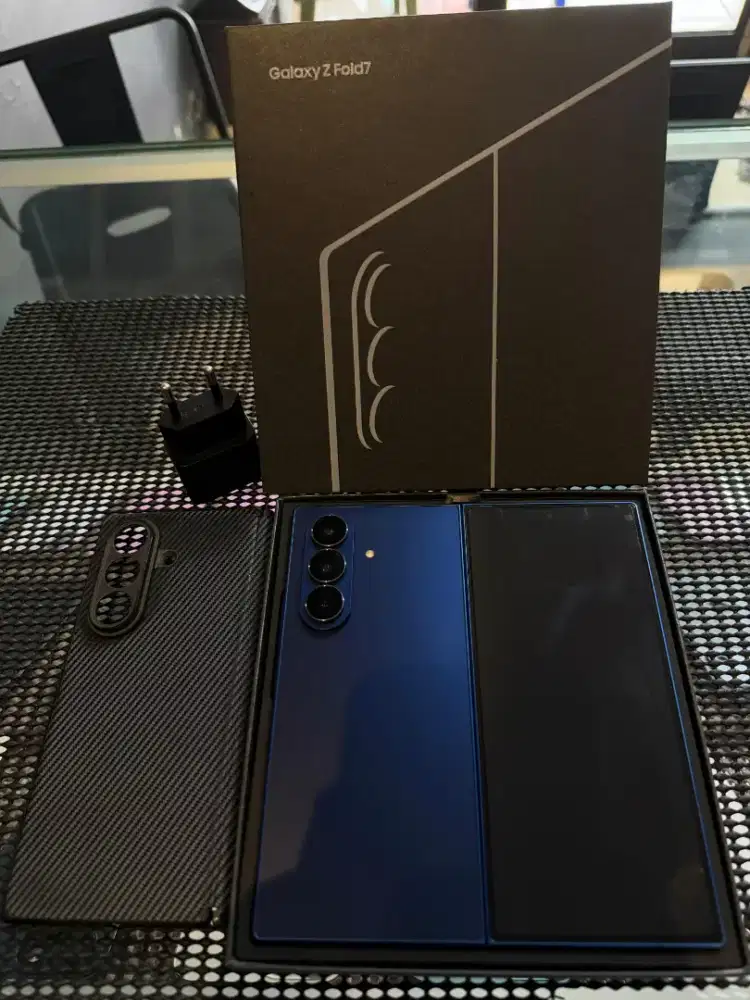 Samsung Z Fold 7 512 On Garansi