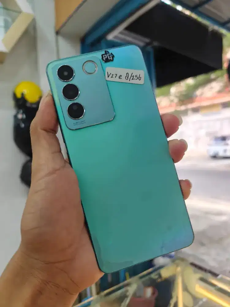 Vivo v27e 8/256