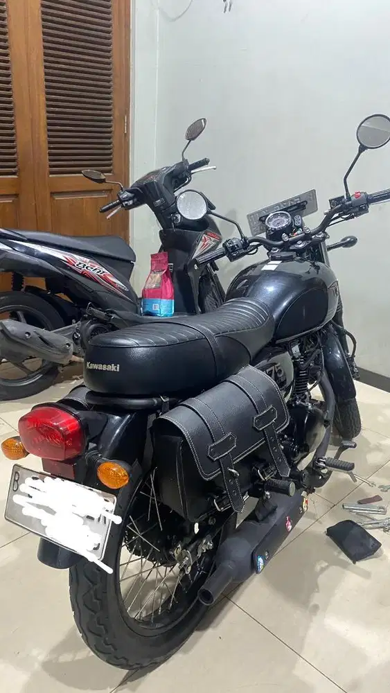Kawasaki W175 Black Edition