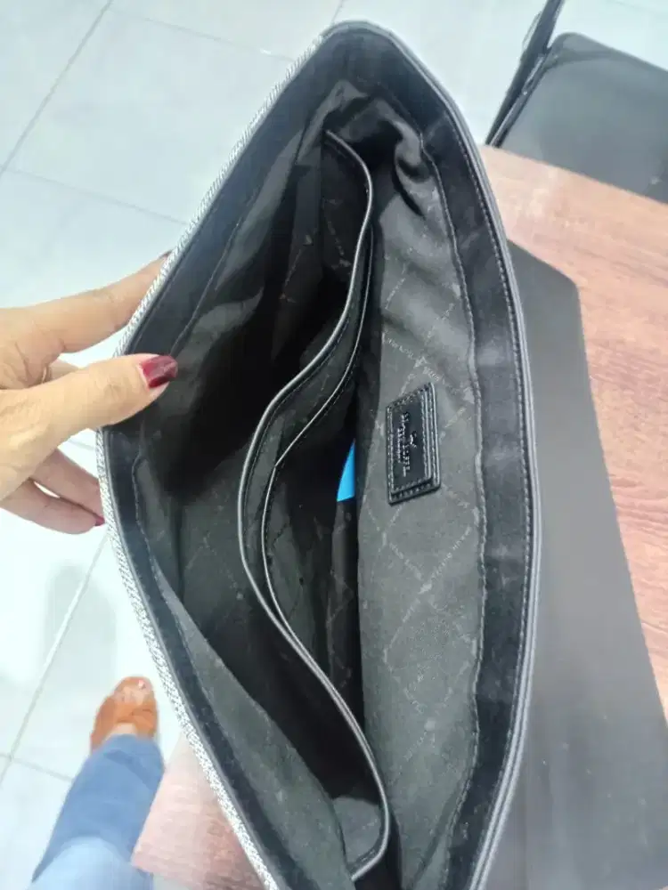 Tas second rasa baru