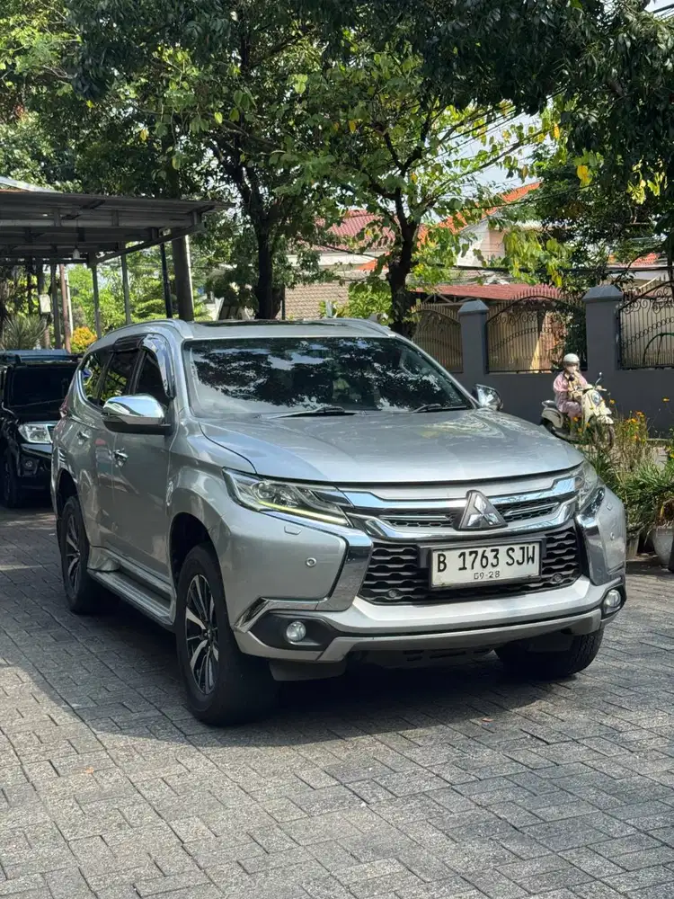 Jual Cash Mitsubishi Pajero Sport 2.4L Dakar AT 2018 Sunroof
