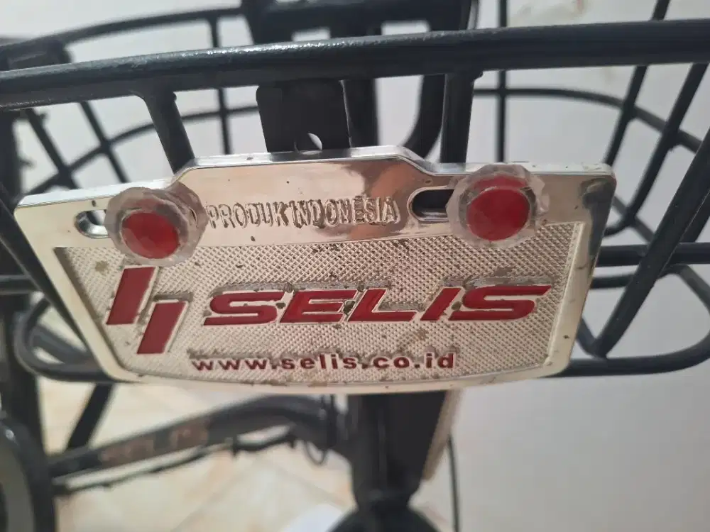 Selis E01. Sepeda Listrik
