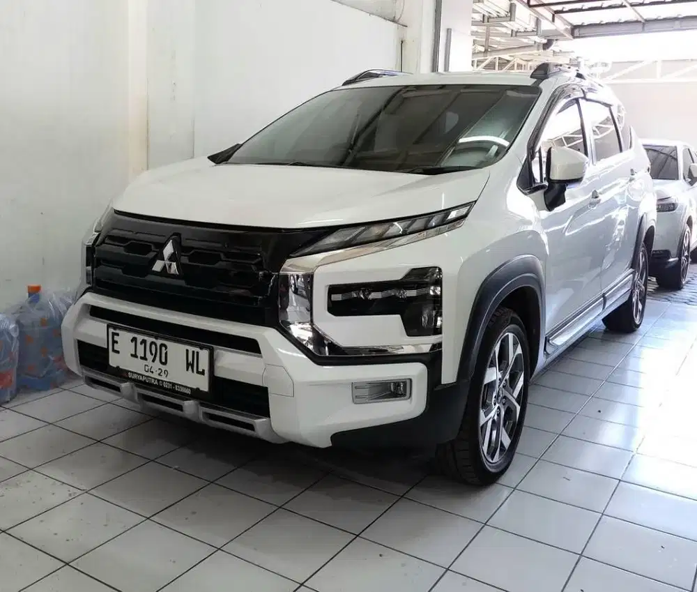 XPANDER CROSS PREM.PACKAGE 1.5 AT 2023 LowKM 11rb RECORD MITSUBISHI