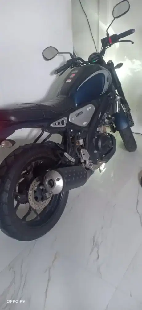 Yamaha xsr  tangan pertama