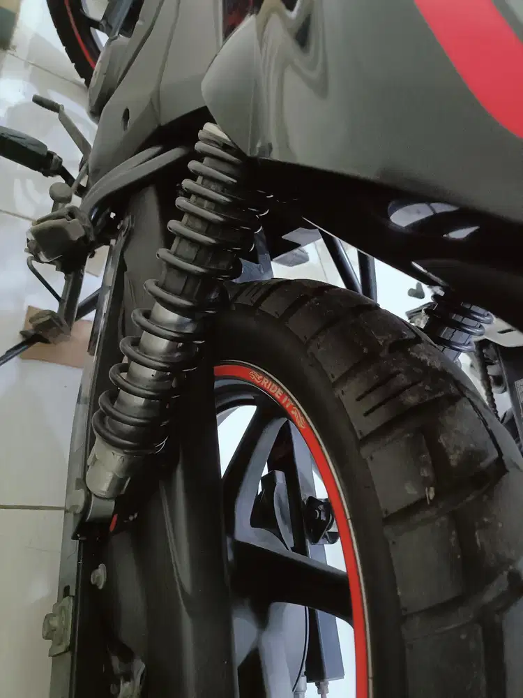 Pantau unit HONDA CBVERZA 150 2019 BISA KREDIT