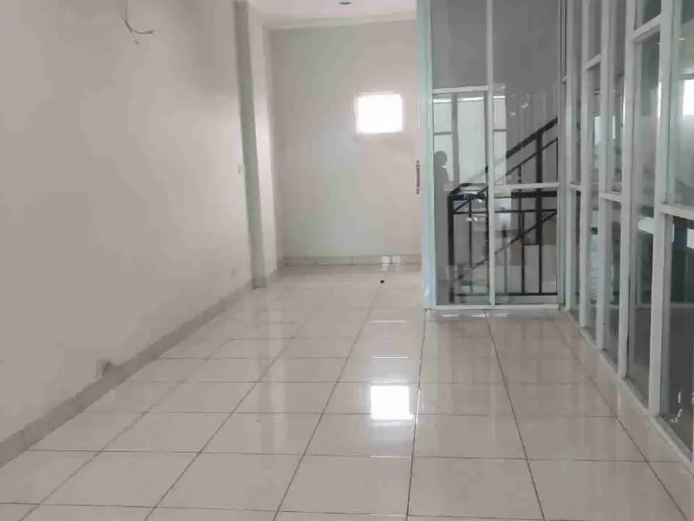 Ruko Strategis Dijual DiBurgundy Commercial Summarecon Bekasi Harga Murah