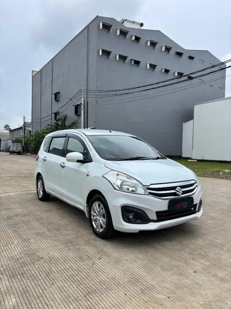 Suzuki Ertiga GL manual 2016 bekas murah