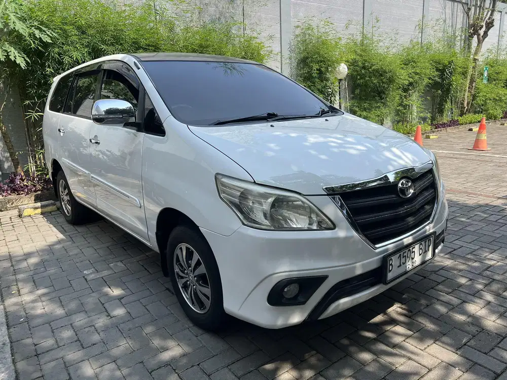 Toyota  kijang Innova 2.0 G at 2015 2014 barong
