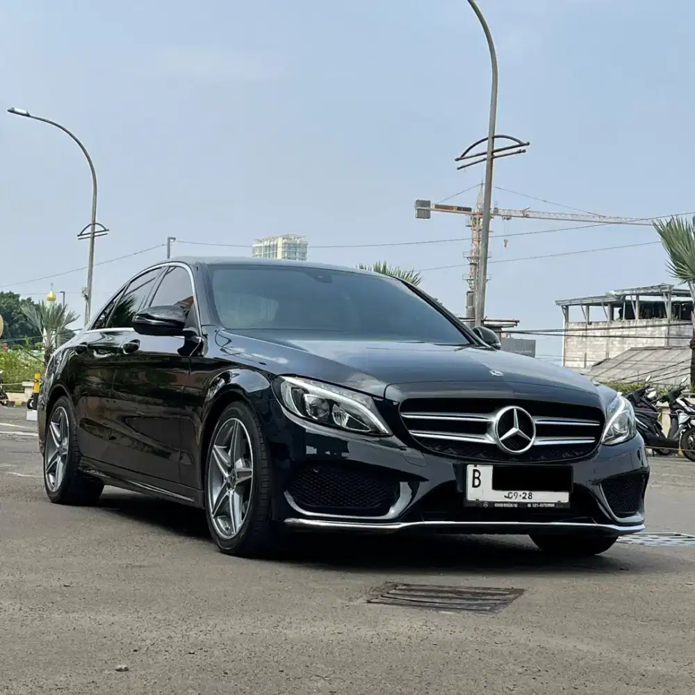 Mercedes Benz C200 AMG 2018 2.0 CKD Hitam Metalik