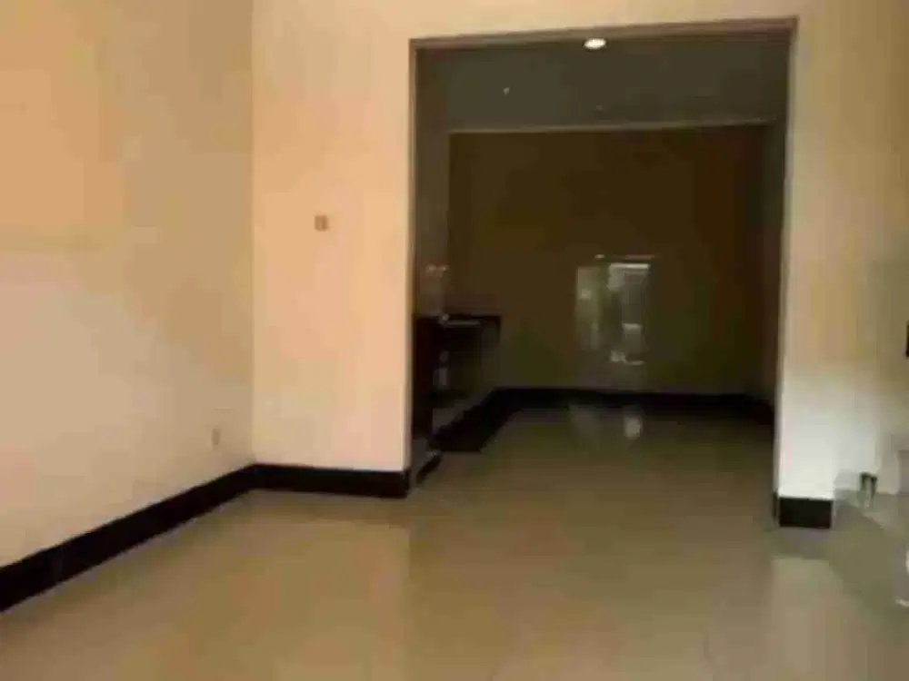 jual murah rumah 2 lantai dalam cluster di metland menteng cakung Jakarta timur