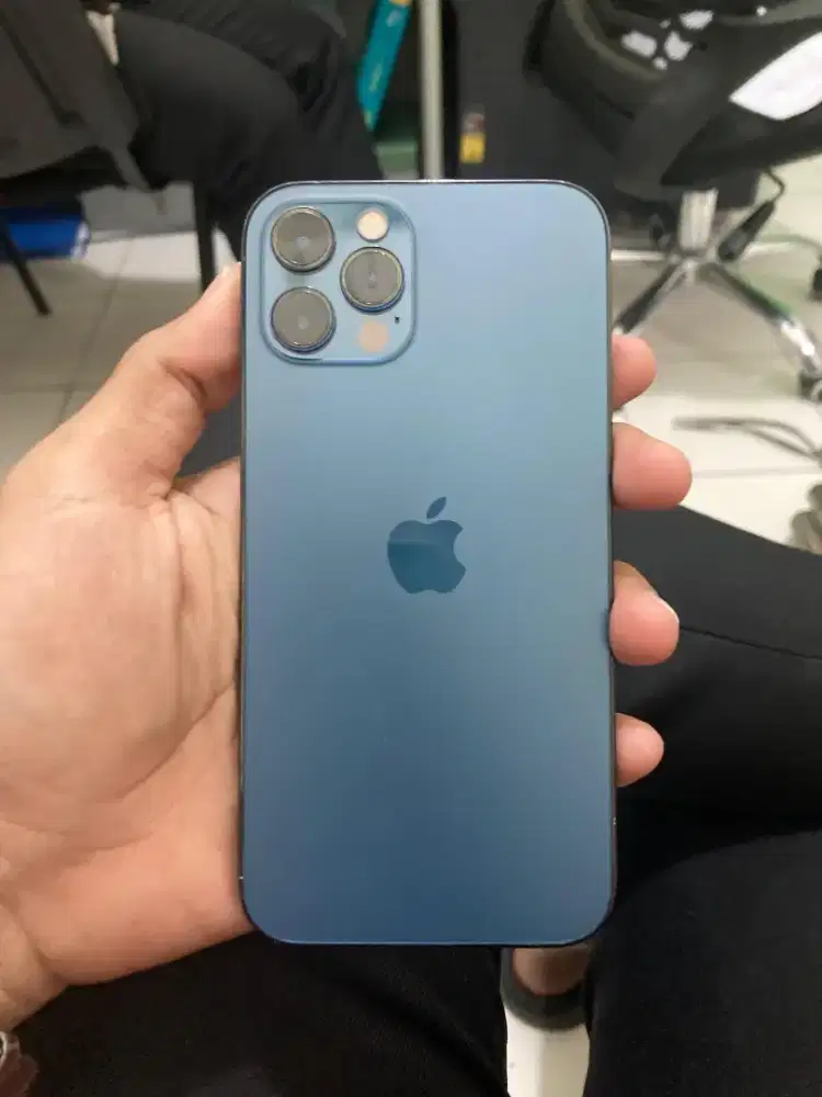 iPhone 12 pro 256gb ibox