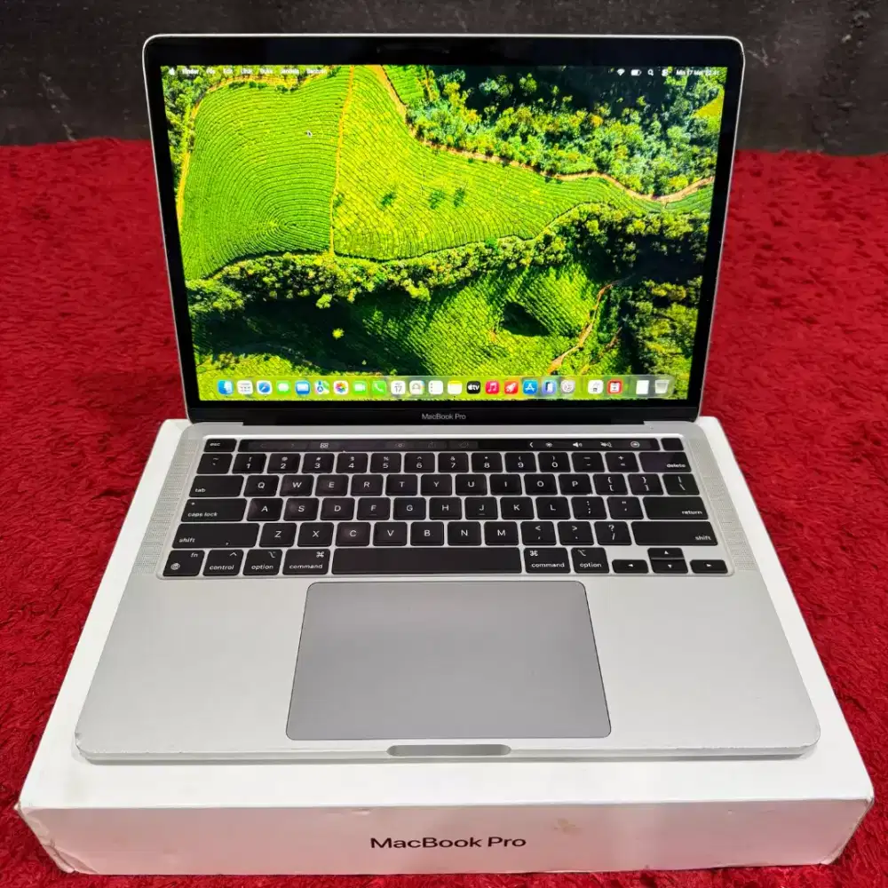 Macbook pro m2 2022 13 inch ram 8gb ssd 512gb fullset ori bisa cod
