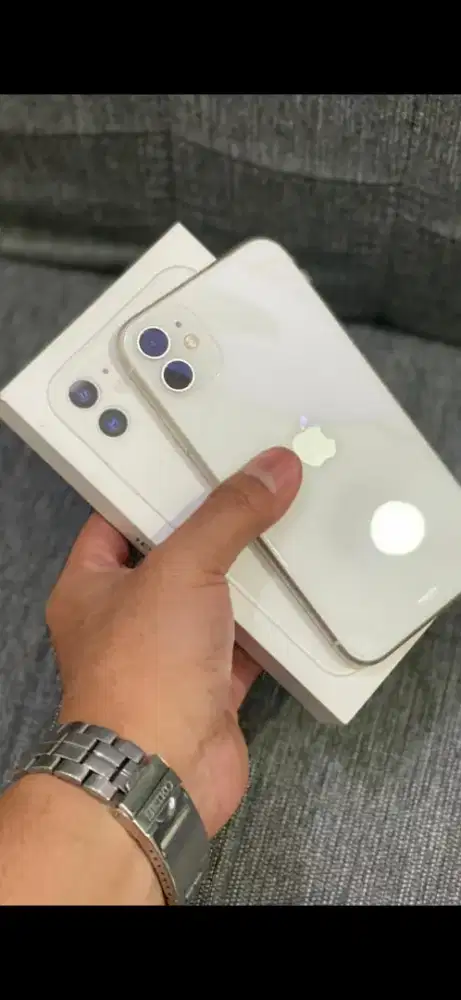 IPHONE 11 IBOX 64 GB RESMI ... PAYMENT BISA TUKER TAMBAH / KREDIT