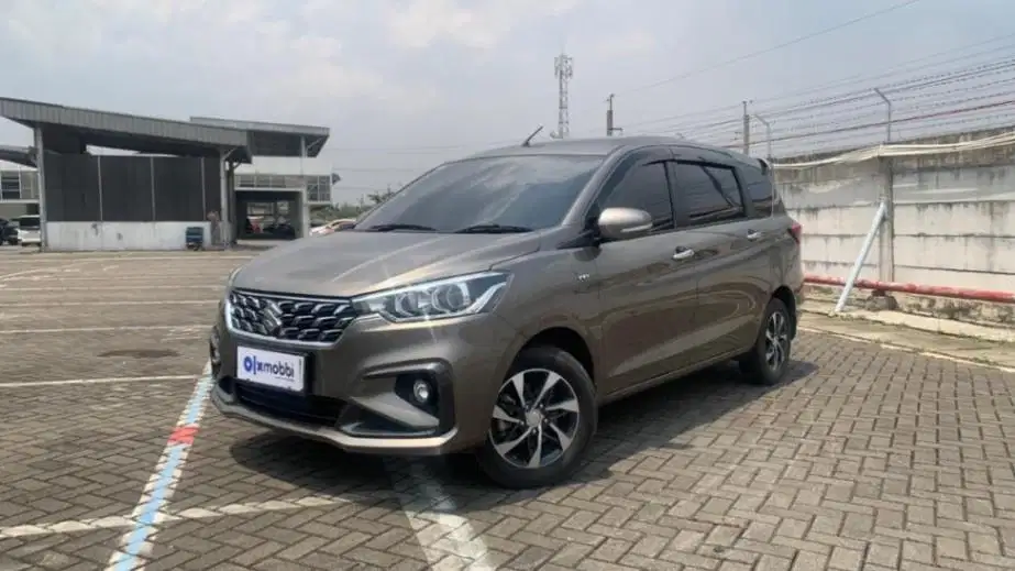 Suzuki Ertiga 1.5 SS Hybrid-MT 2024 Abu-Abu