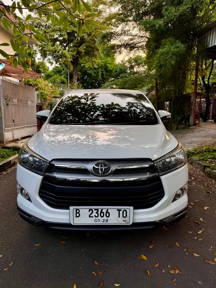 Dijual Toyota Innova 2.4 V AT Diesel