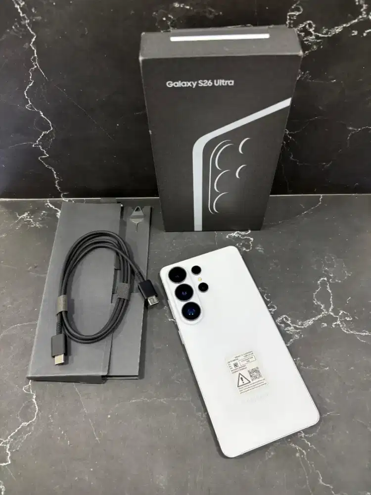 Samsung s26 ultra 12/512 like new