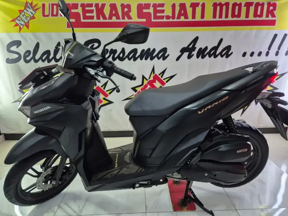 Vario 160 abs keyless 2022 plat W istimewa..